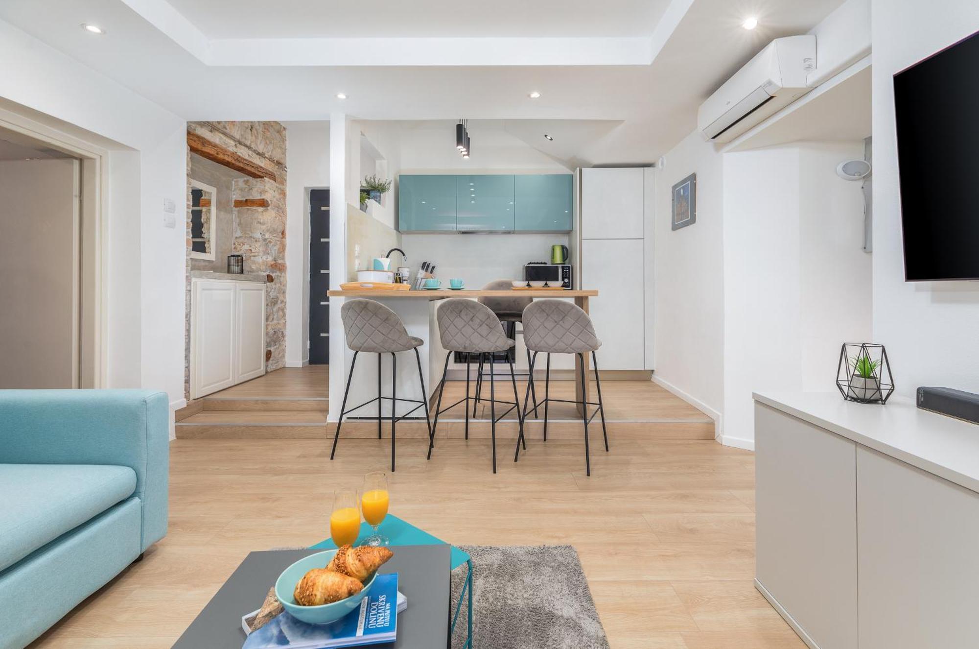 Pula Bay View Apartment ภายนอก รูปภาพ