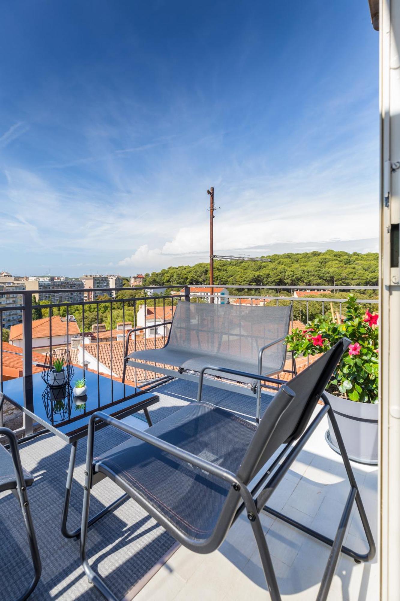 Pula Bay View Apartment ภายนอก รูปภาพ